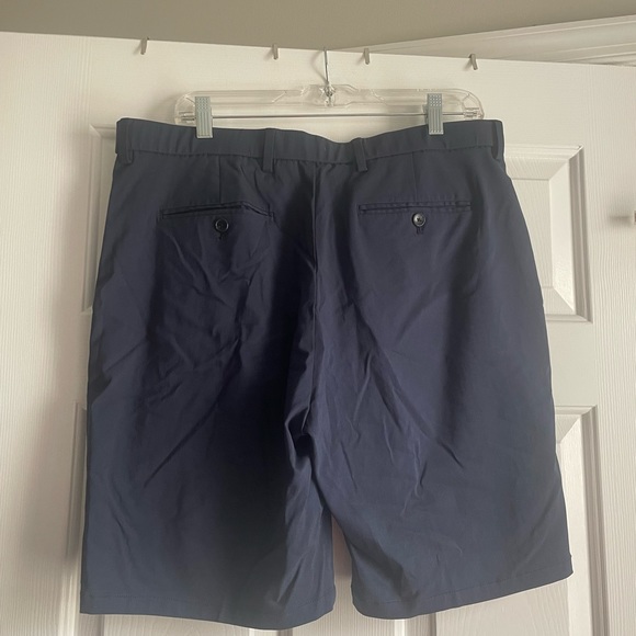 Jos. A Bank Shorts - Size 36 - Picture 2 of 4